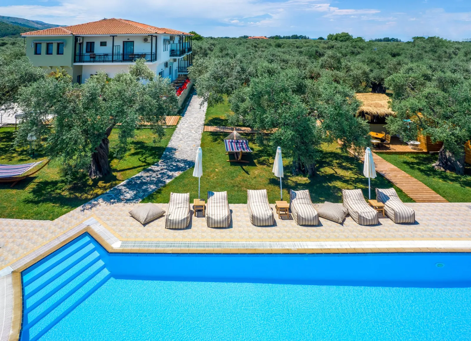 Nefeli Fresh Hotel
