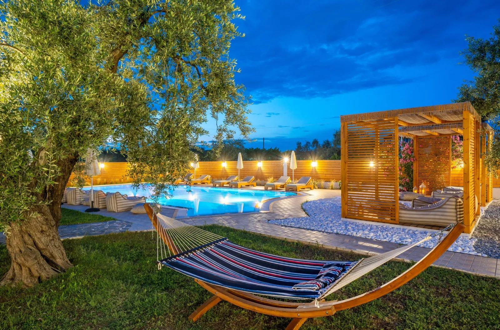 Nefeli Fresh Hotel