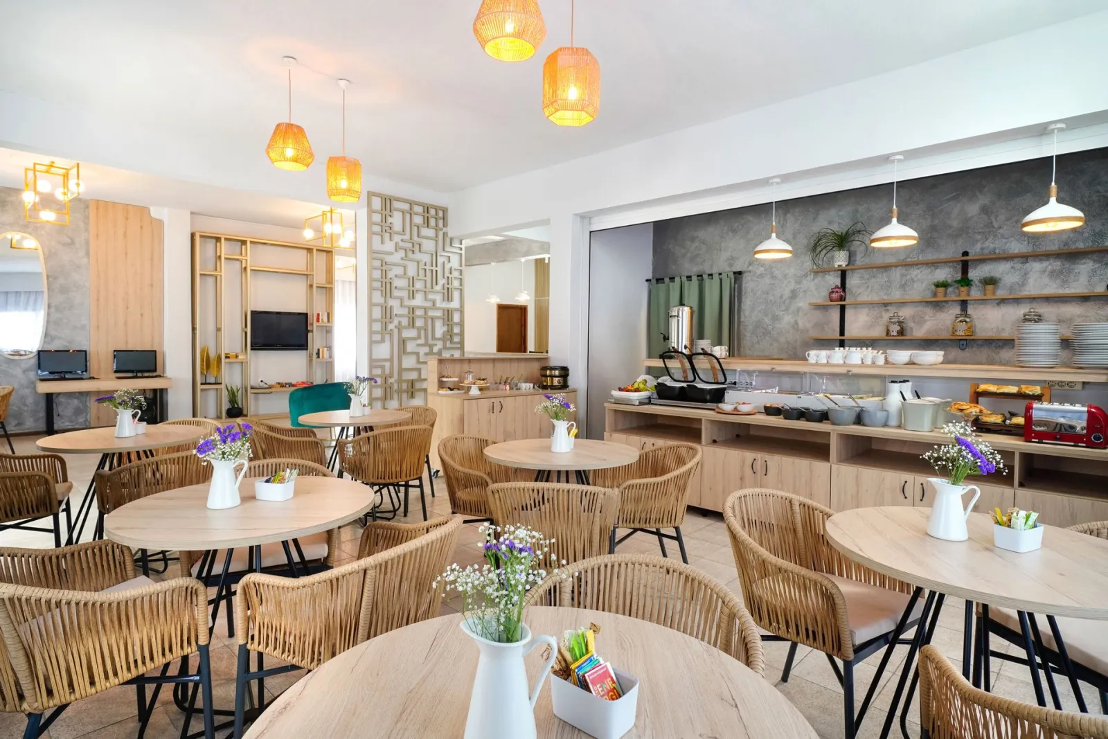 Nefeli Fresh Hotel