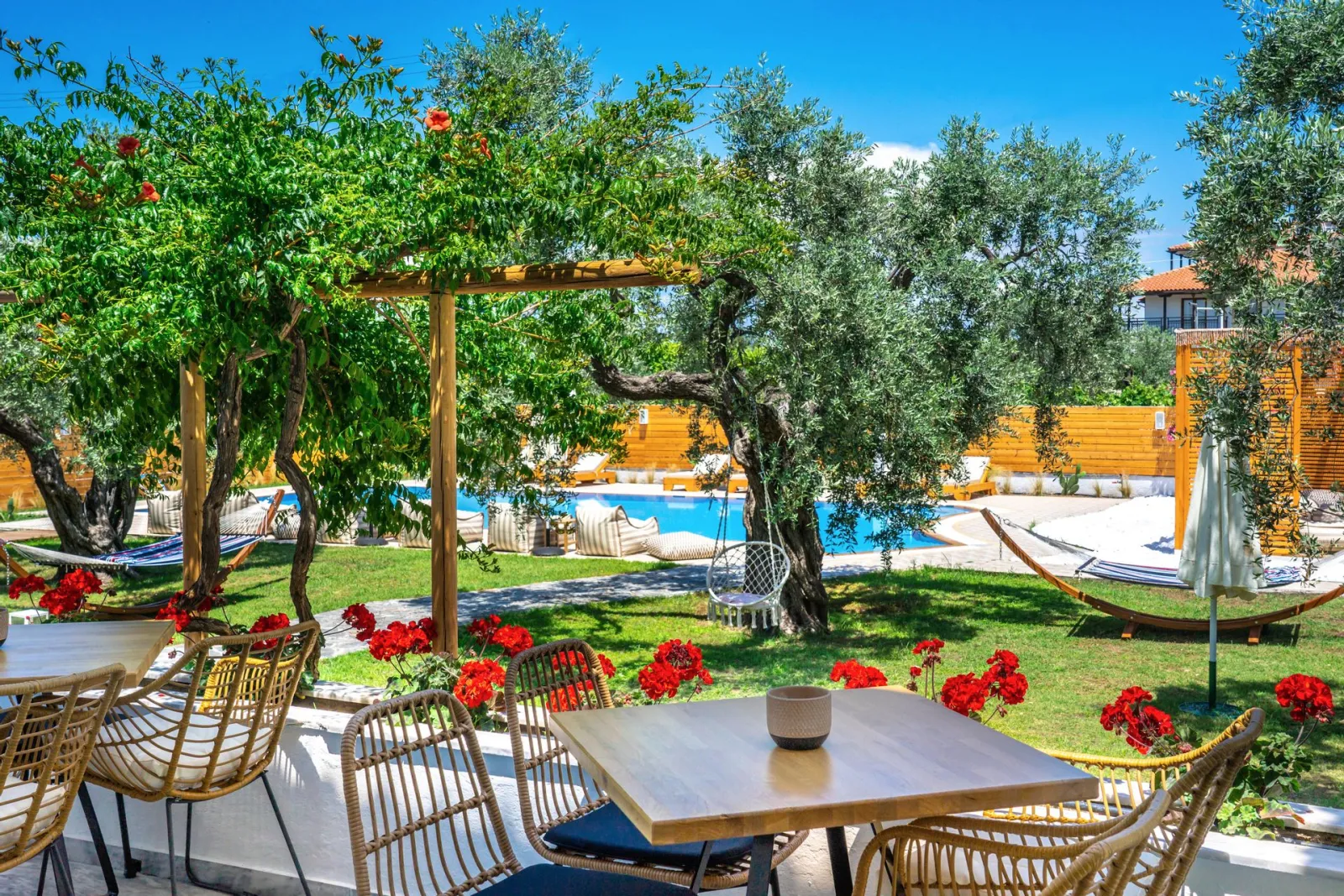 Nefeli Fresh Hotel