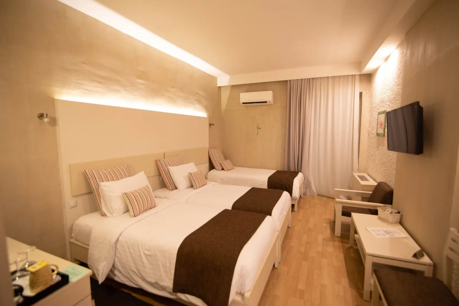 Triple room