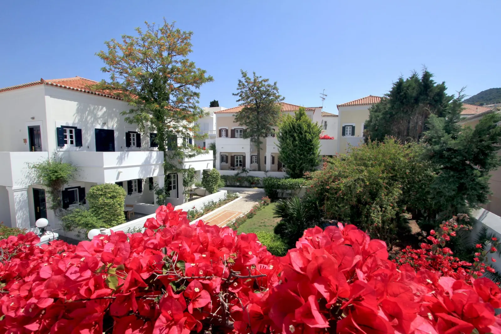 Nissia Traditional Residences