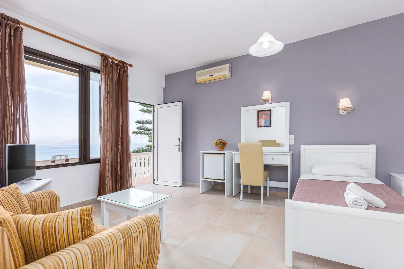 Family sea view bungalow