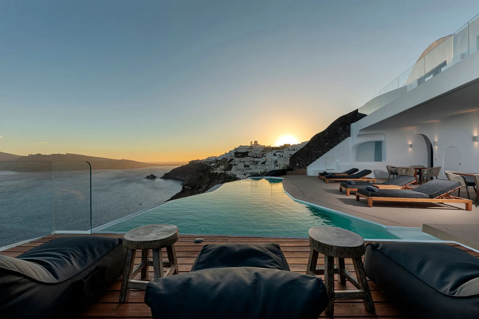 Olvos Luxury Suites