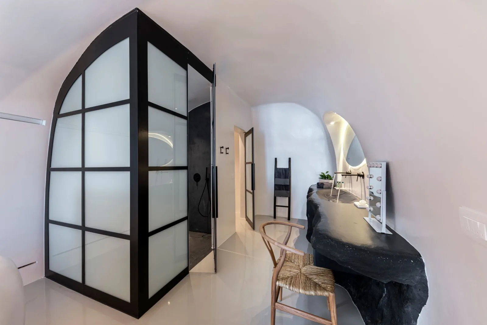 Olvos Luxury Suites