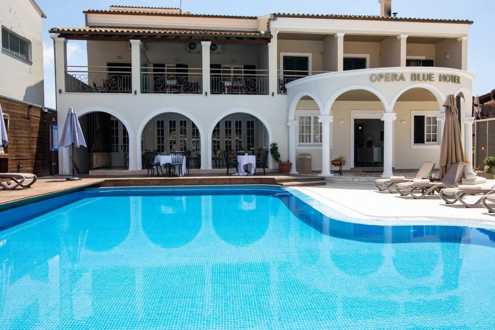 Opera Blue Hotel