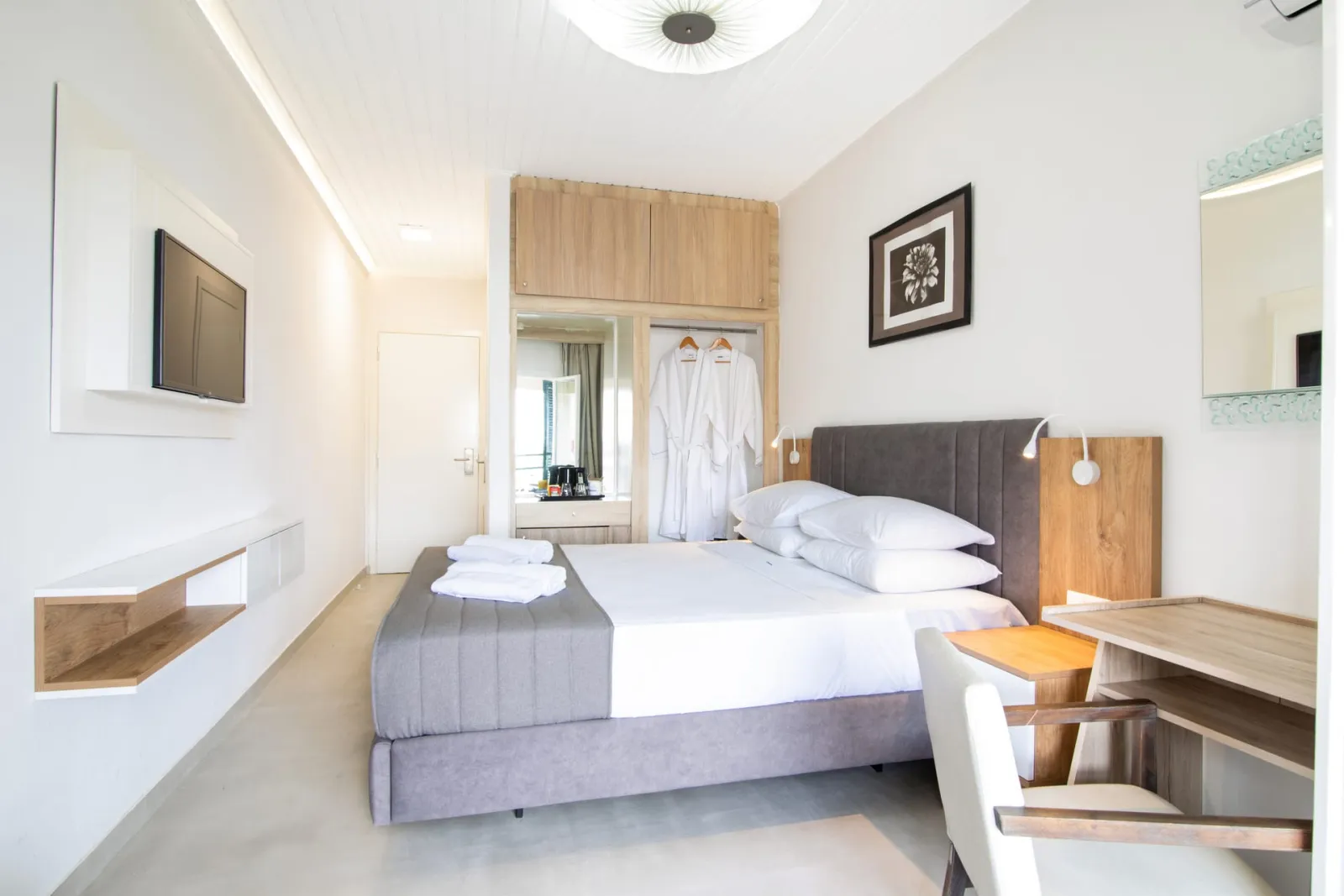 Opera Blue Hotel