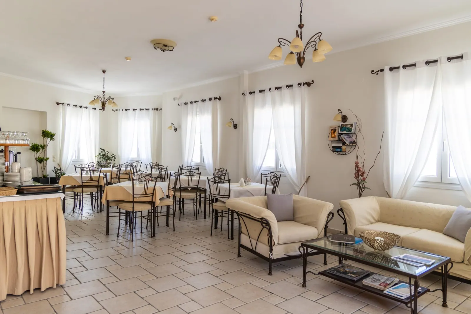 Ostria Hotel