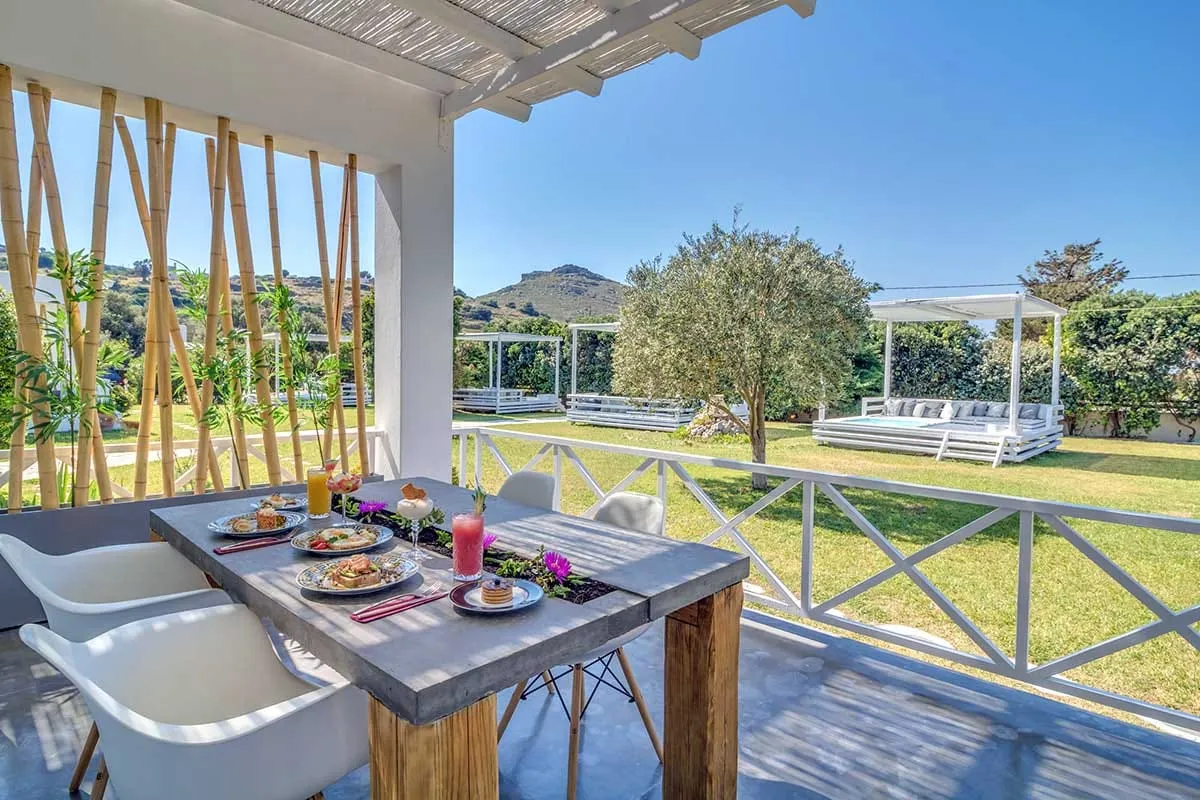 Ow Andros Luxury Suites
