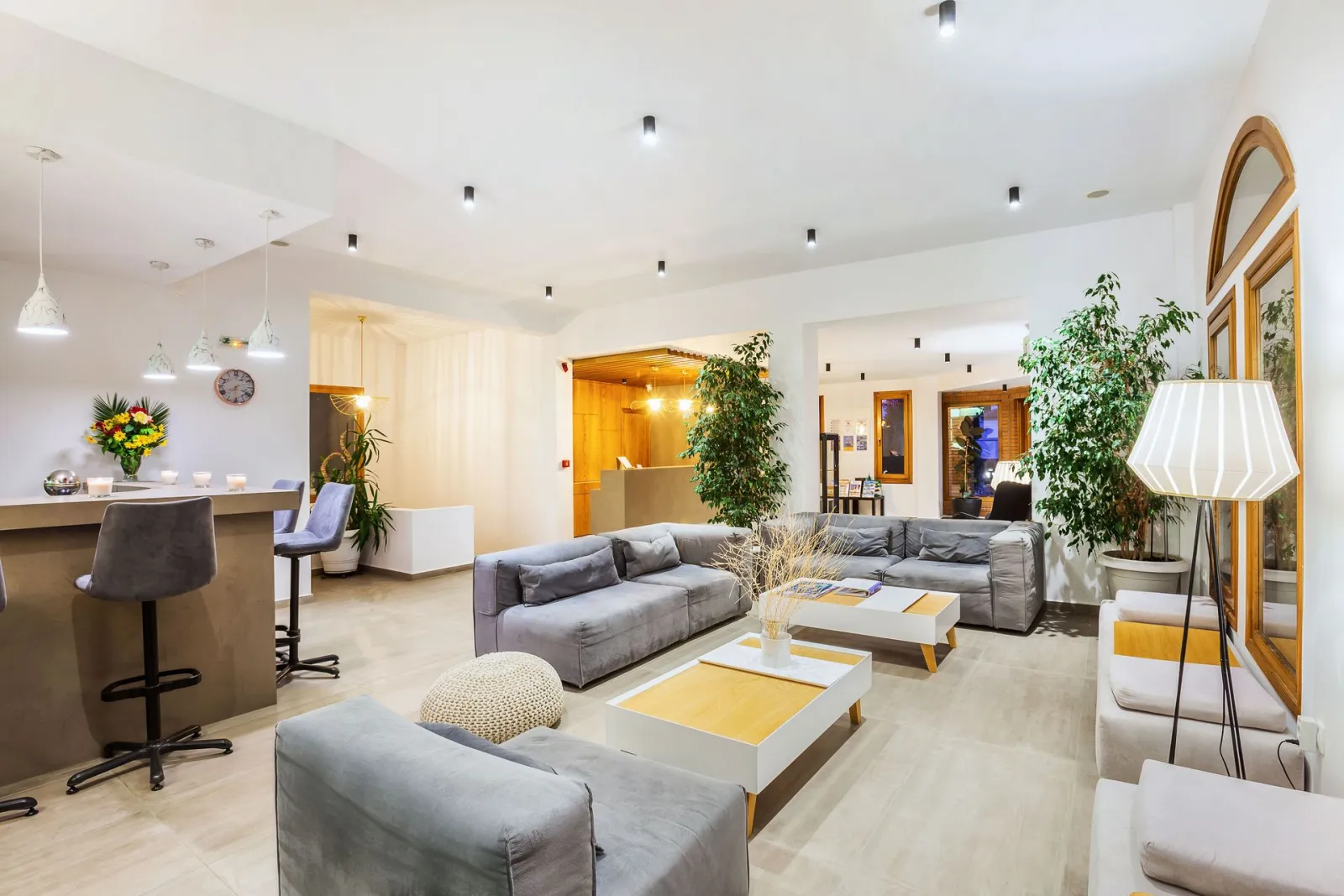 Reception - Lounge