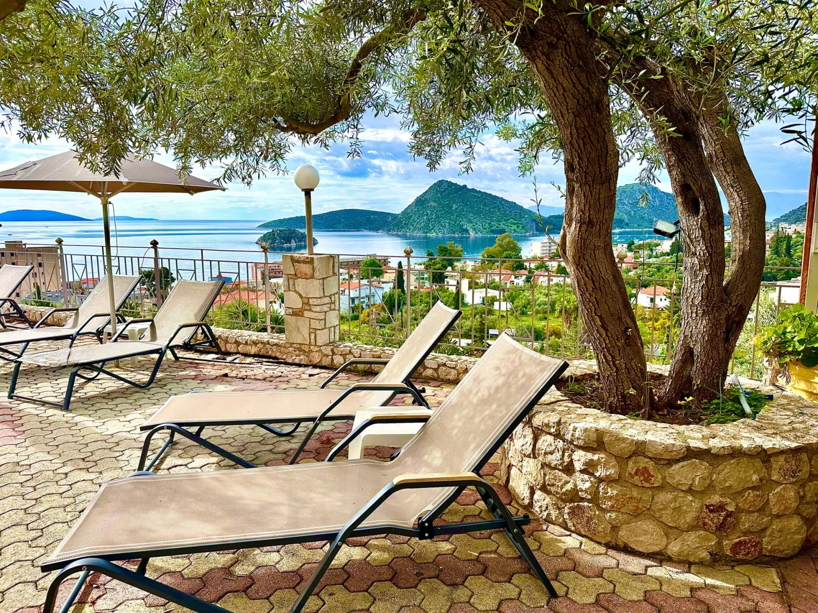 Panorama Apartments Tolo