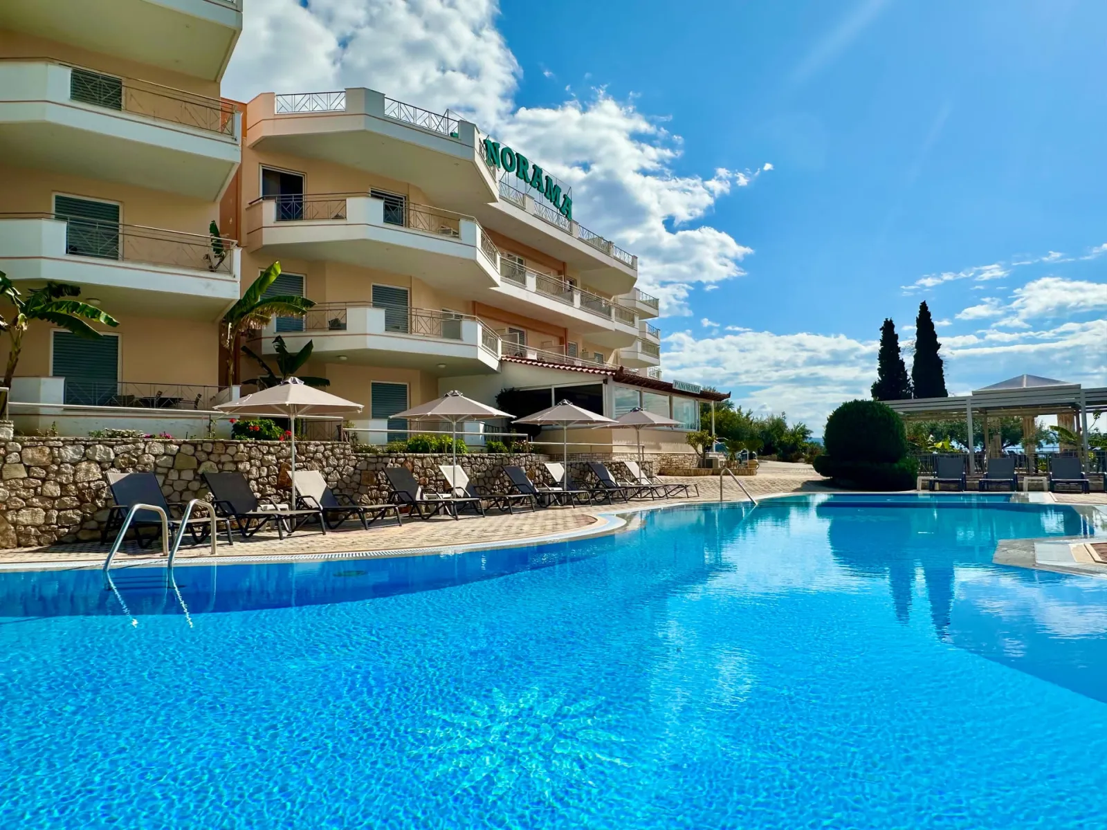 Panorama Apartments Tolo