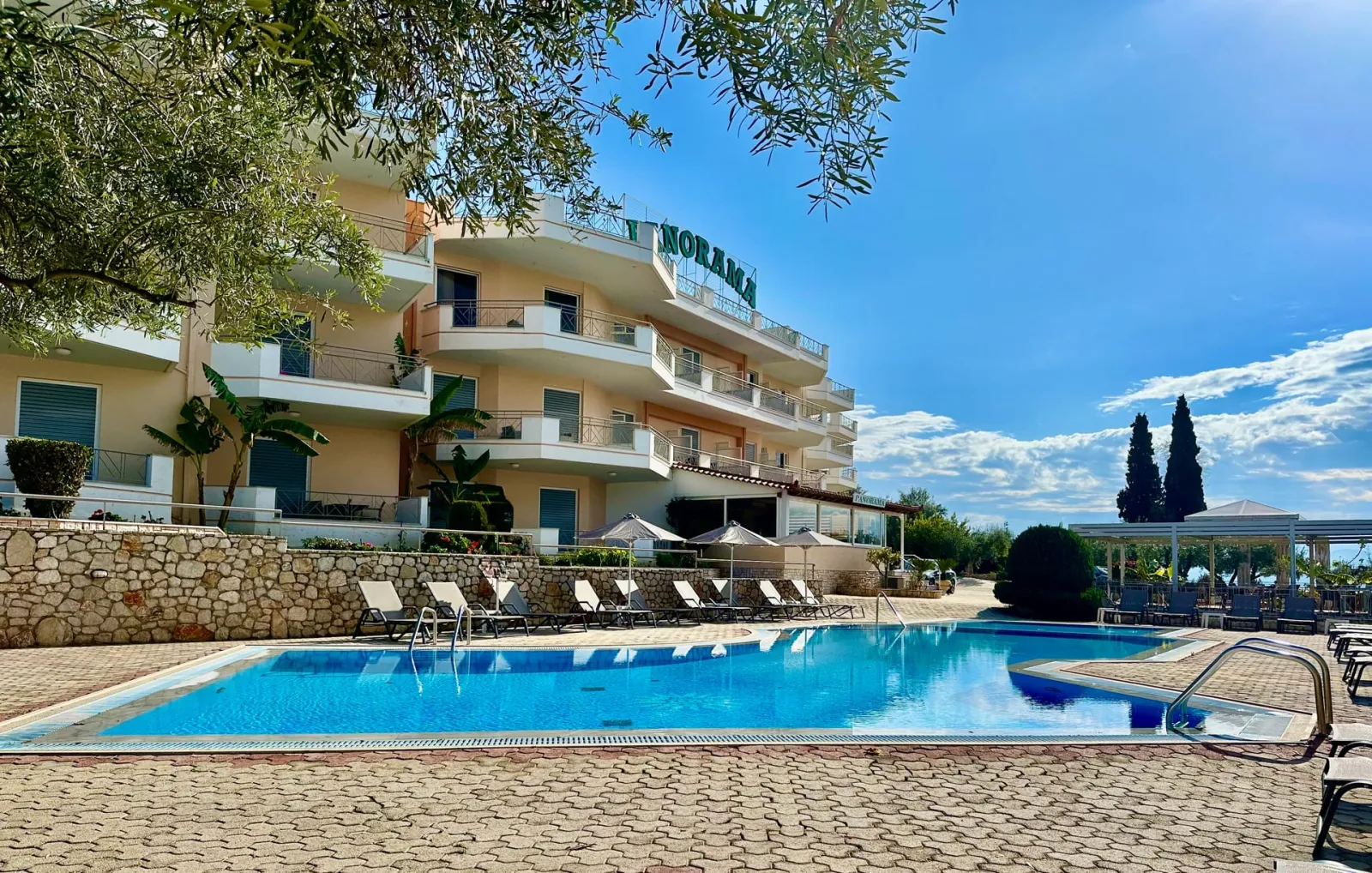 Panorama Apartments Tolo