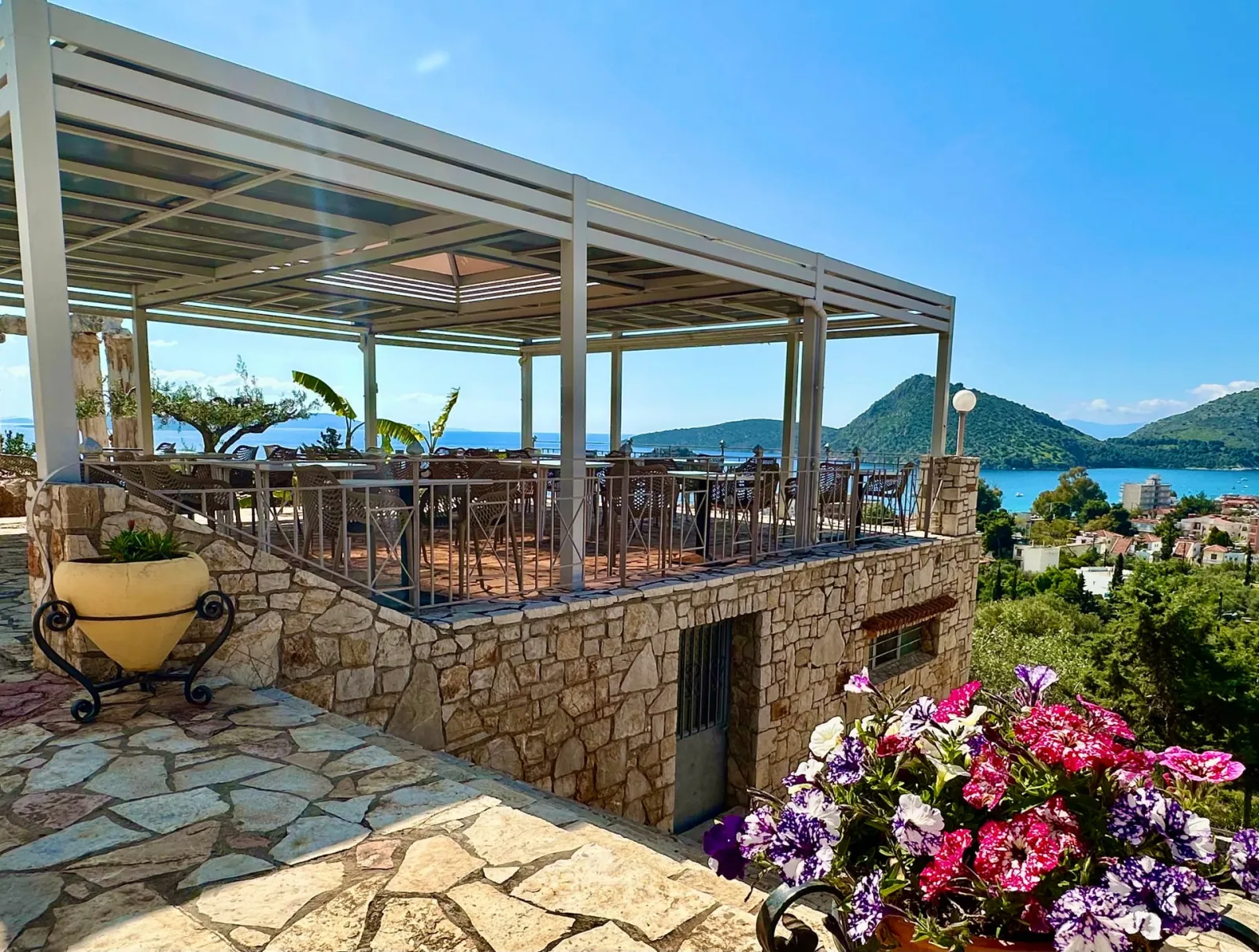 Panorama Apartments Tolo
