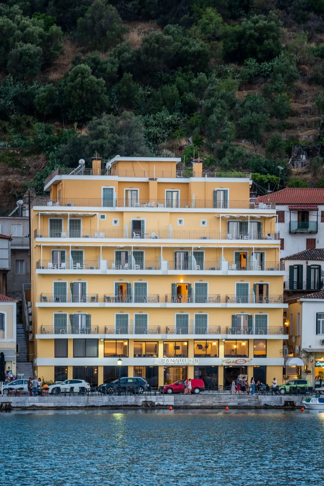 Pantheon City Hotel