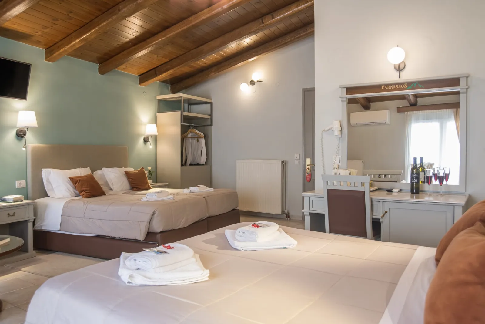 Parnassos Delphi Hotel