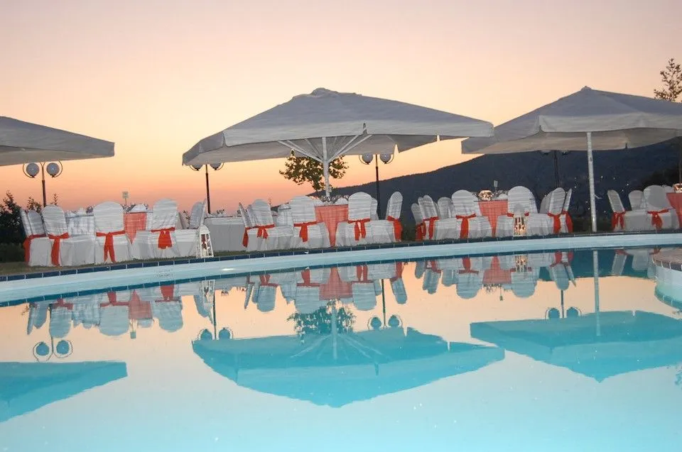 Pool - wedding