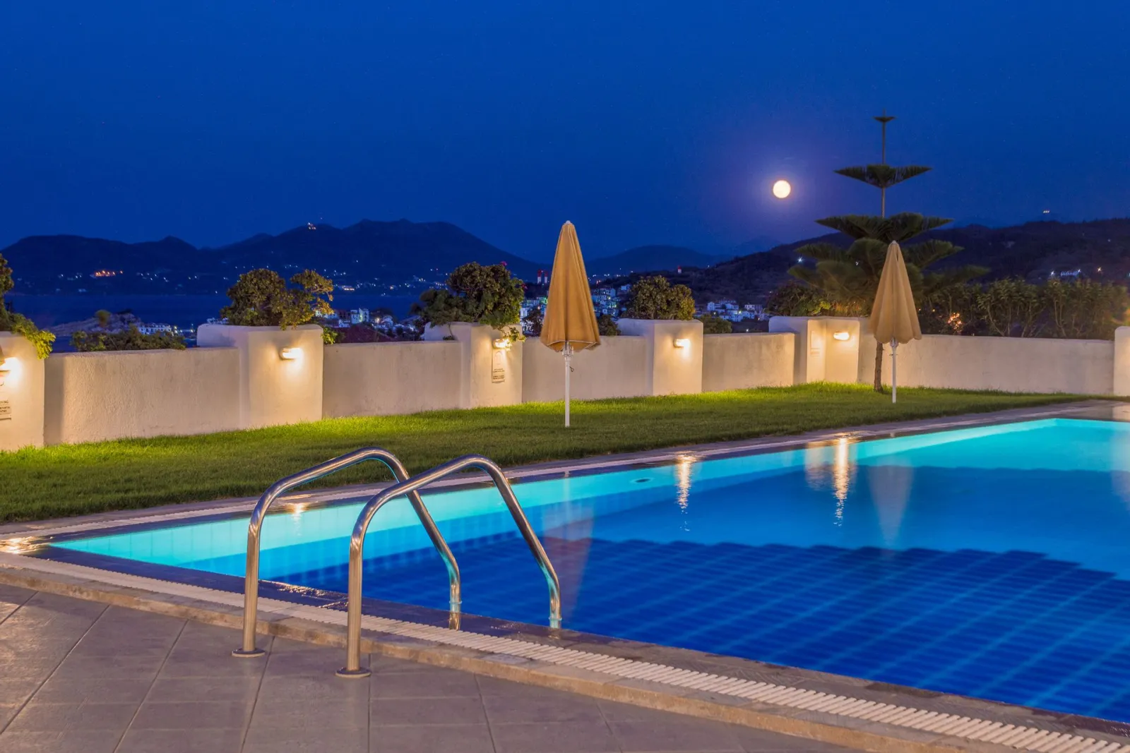 Penny Luxury Apartments Samos