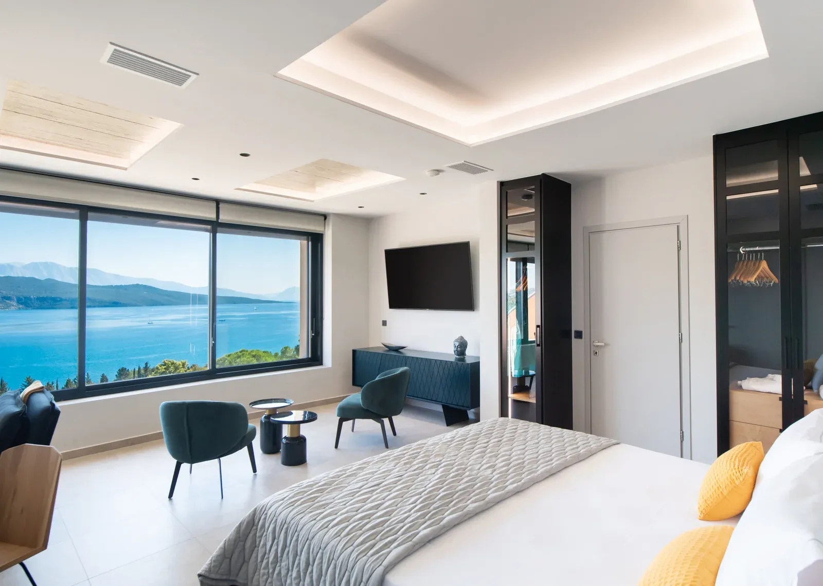 Villa Naya - Modern Comfort and Stunning Sea Views