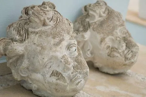 Details of decoration