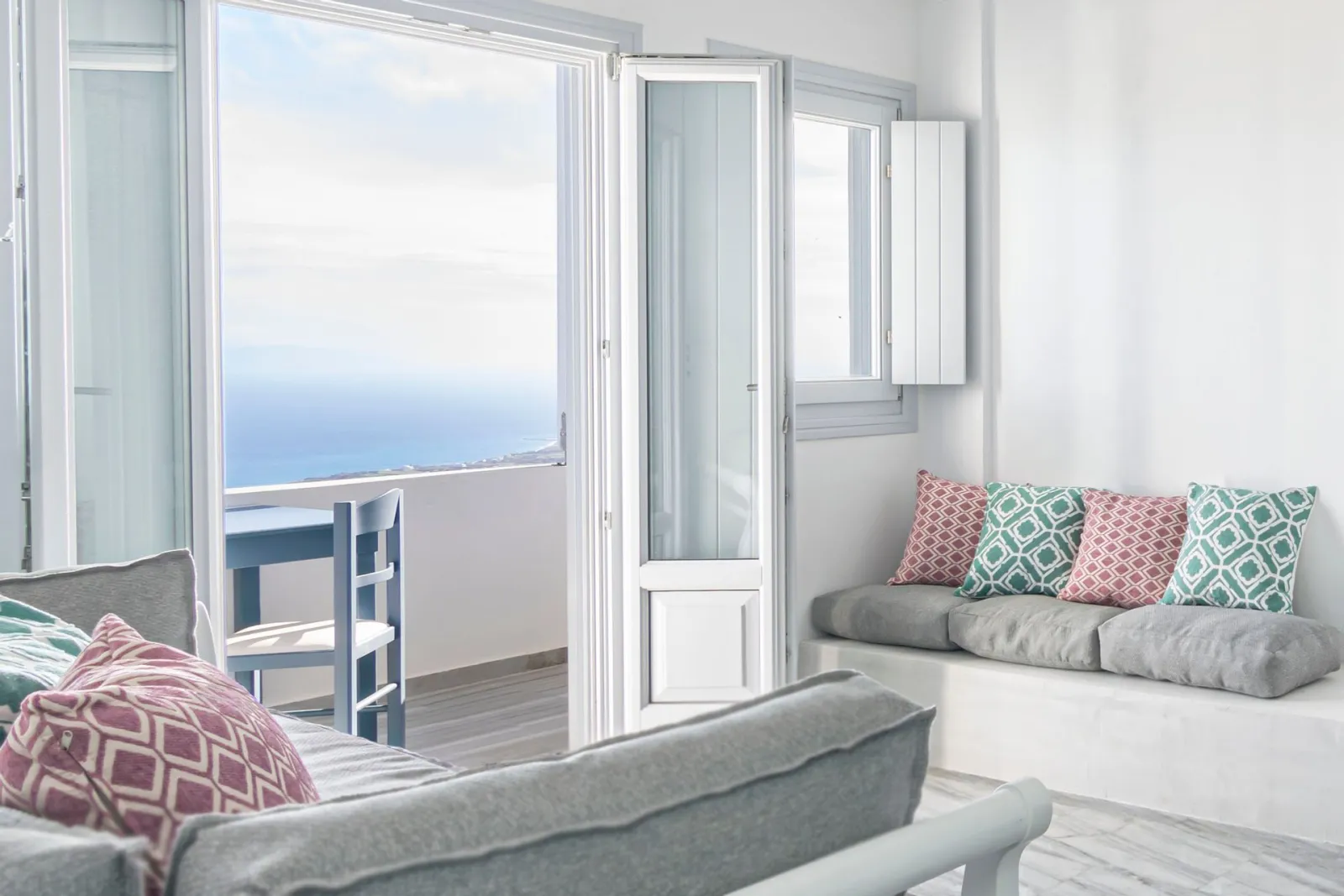 Phaos Santorini Suites