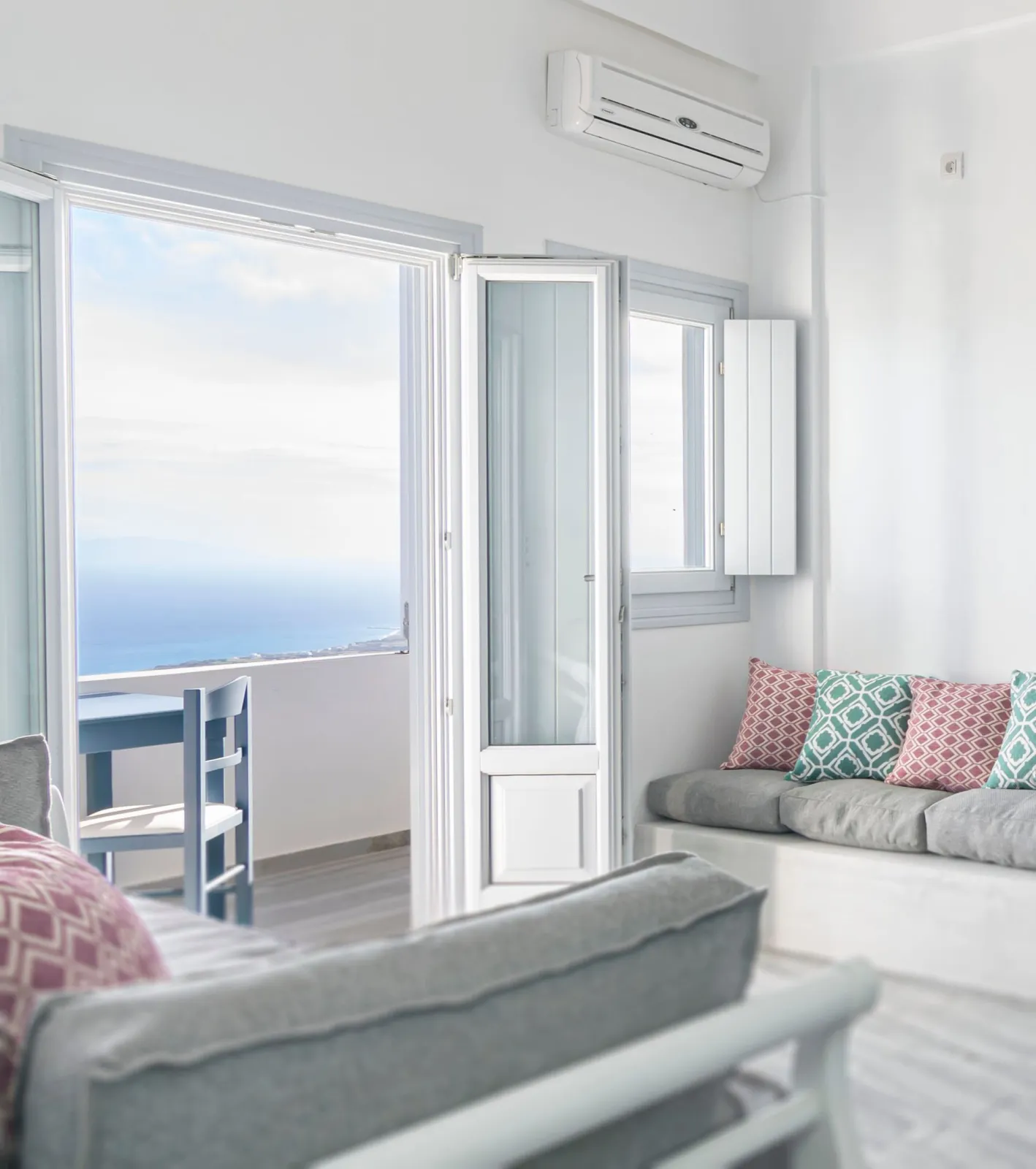 Phaos Santorini Suites
