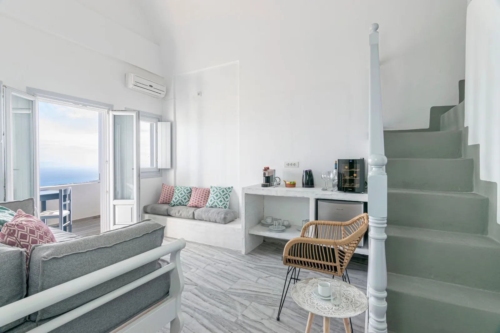 Phaos Santorini Suites