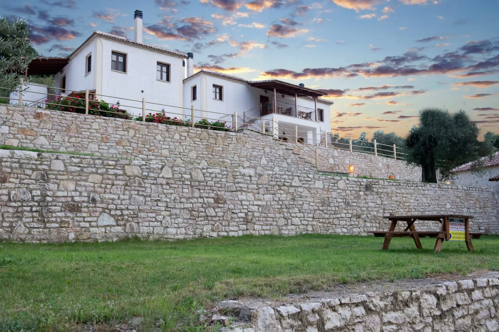 Piges Hotel