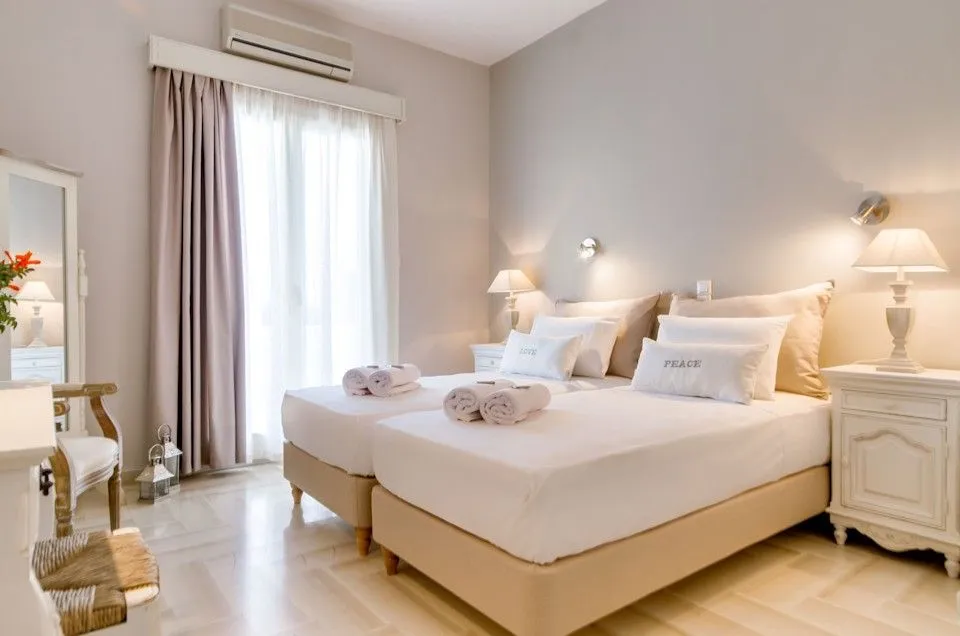 Anna Platanou Hotel room