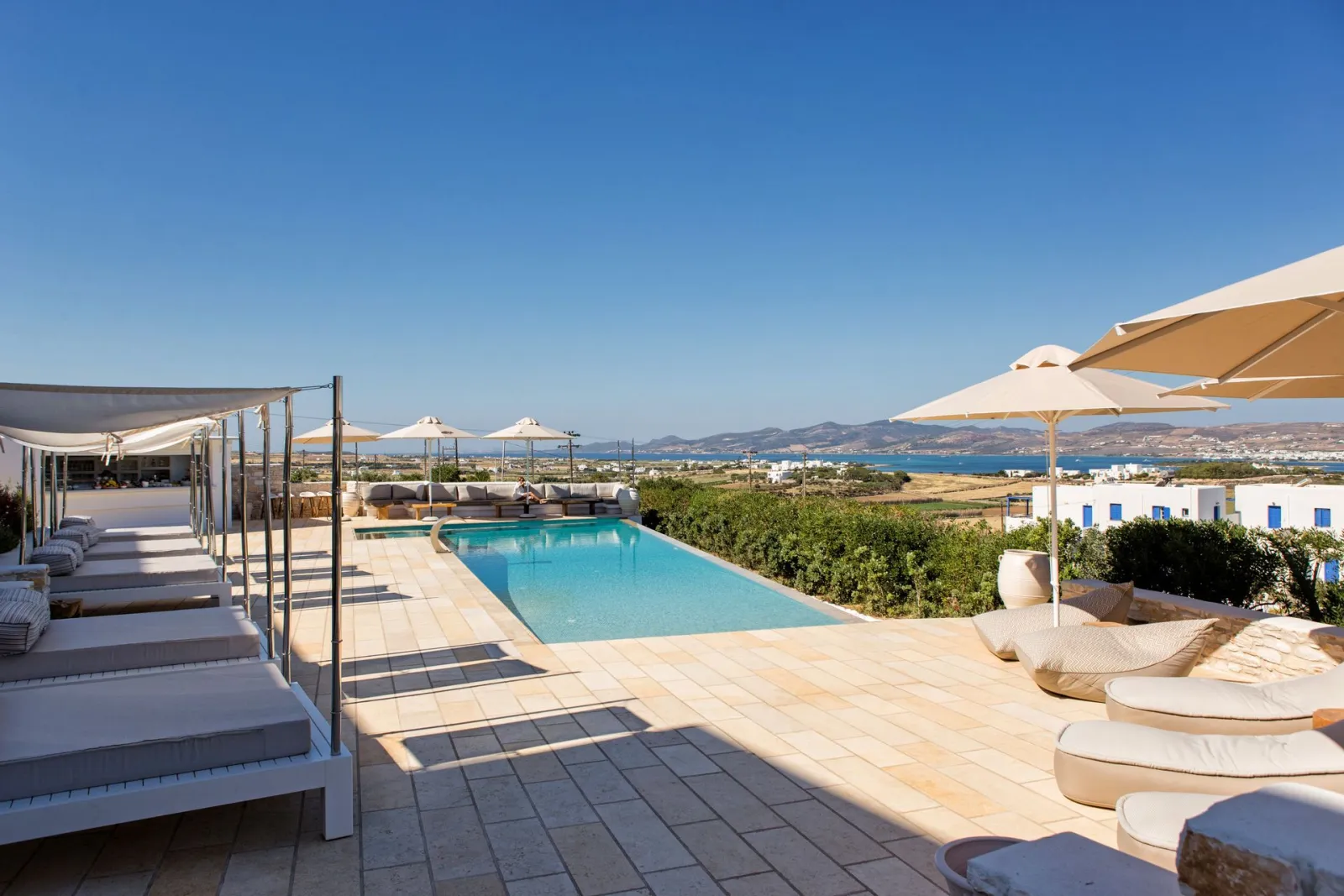 Anna Platanou Suites main pool