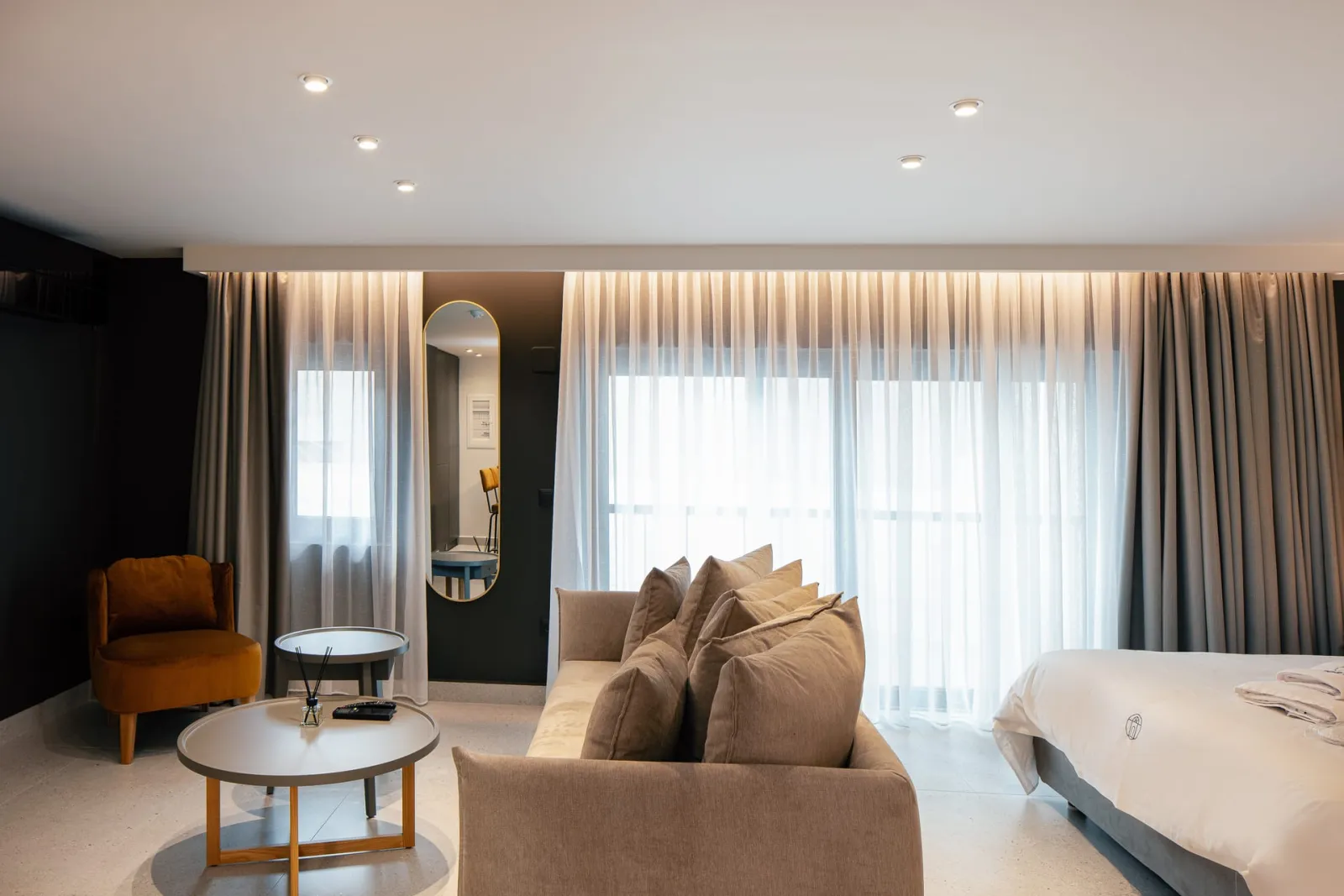 Porta Suites