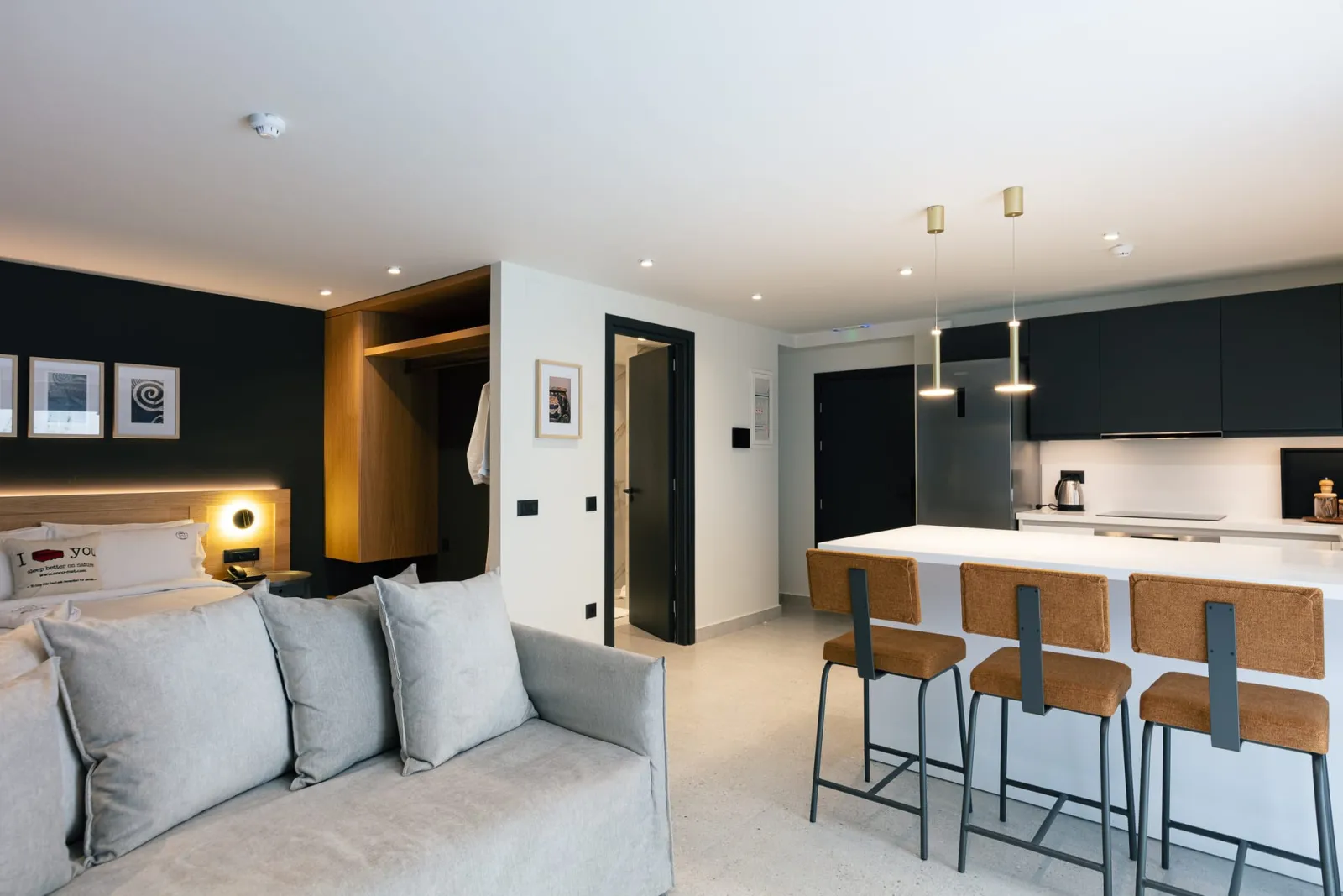 Porta Suites