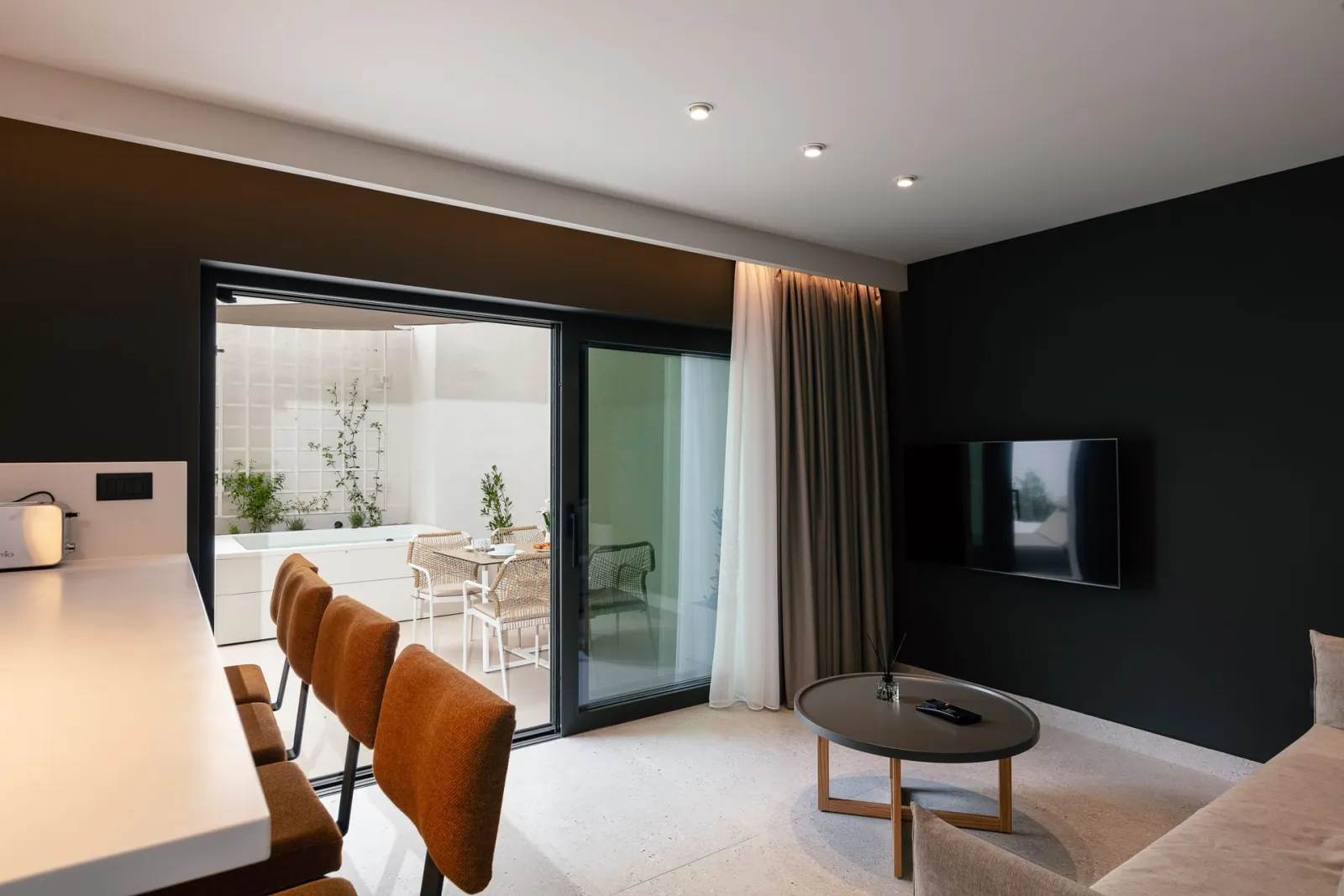 Porta Suites