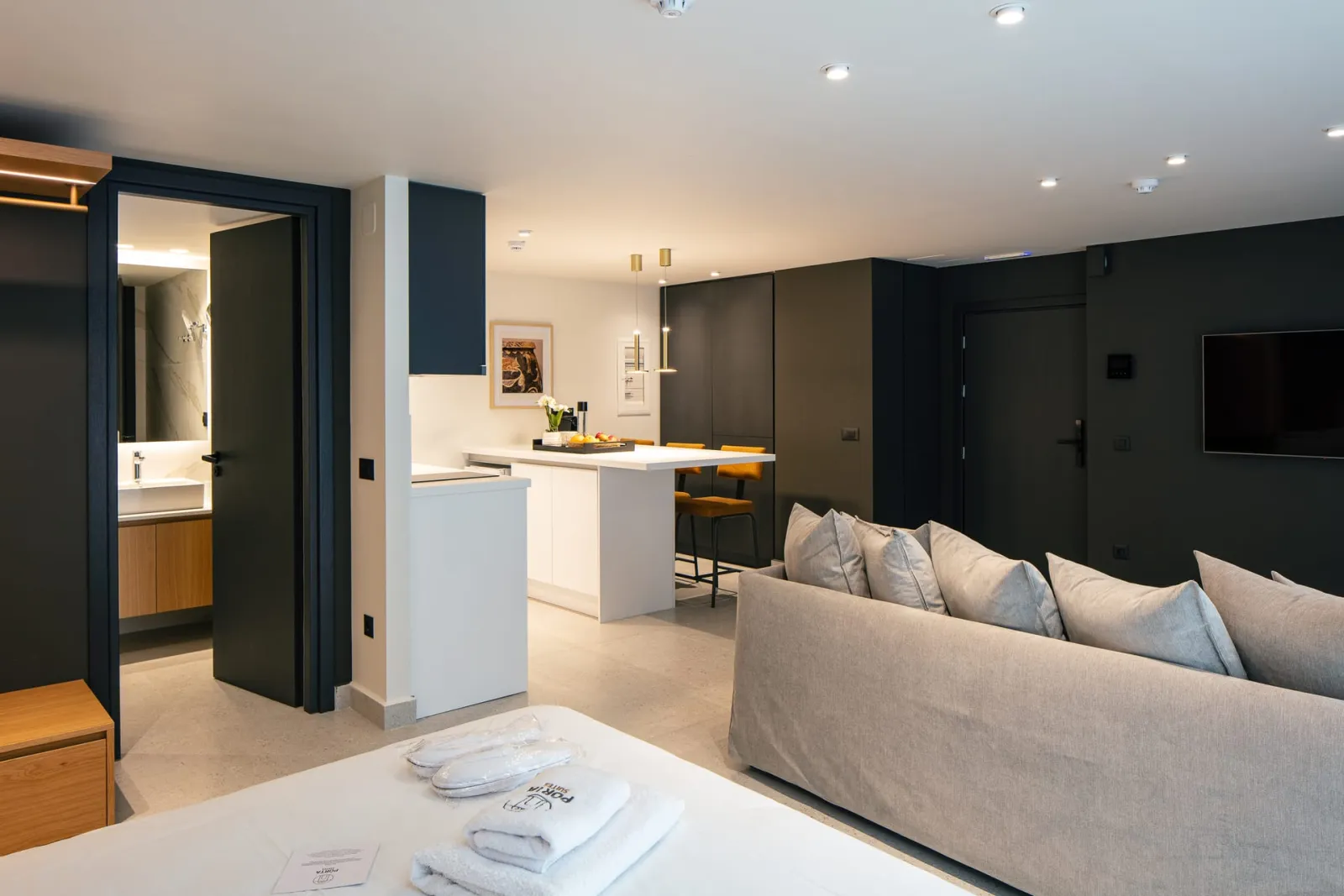 Porta Suites