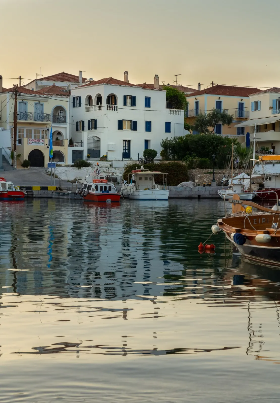 Porto Vecchio Luxury Suites Spetses
