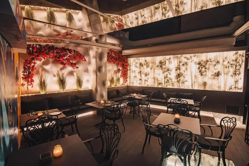 Project 3 Urban Chic Hotel