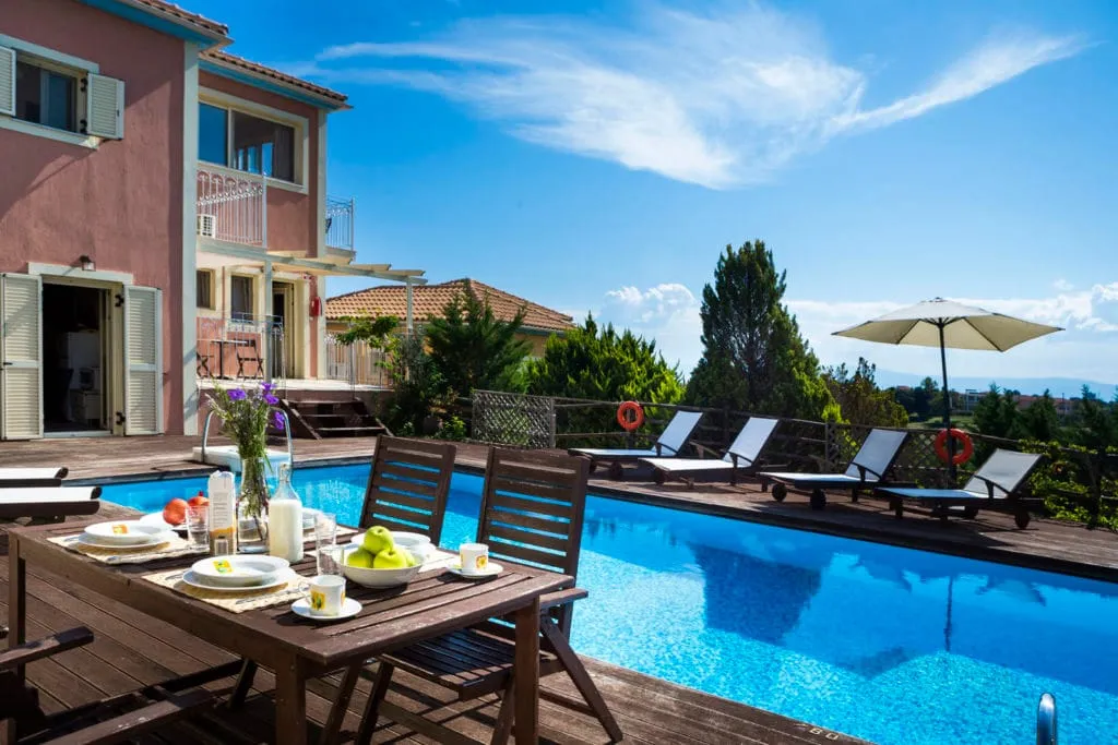 3 Queens Villas