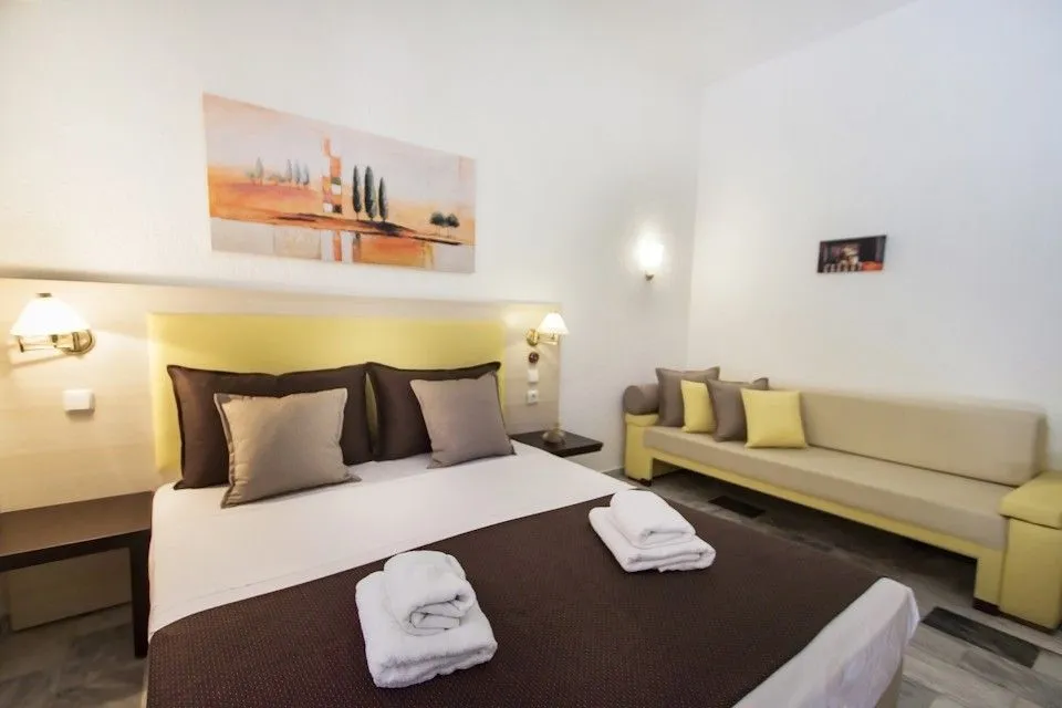 Standard Room Bedroom (Central building)