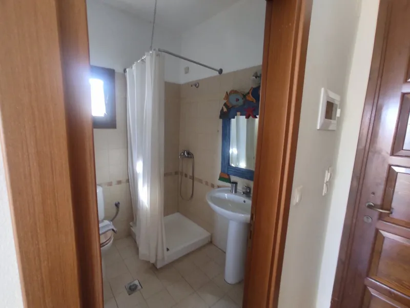 Bath Room # B3