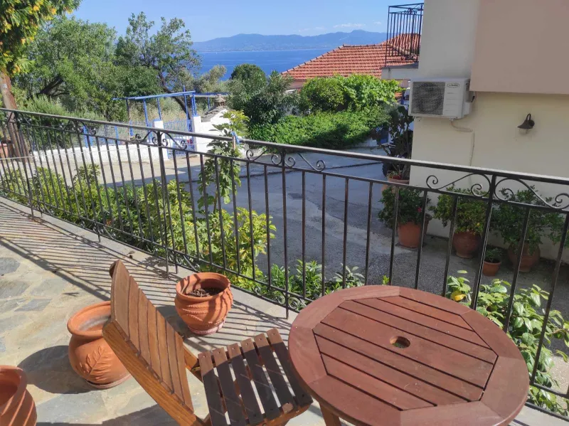 Balcony # B5