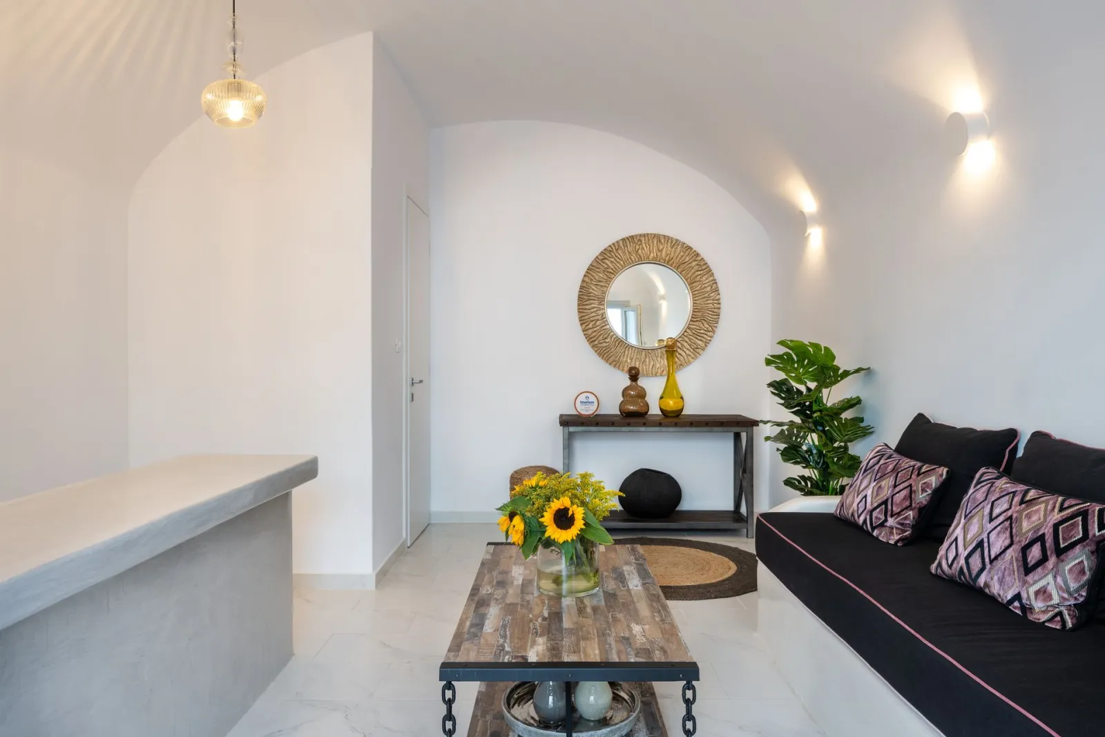 Siete Mares Luxury Suites Santorini