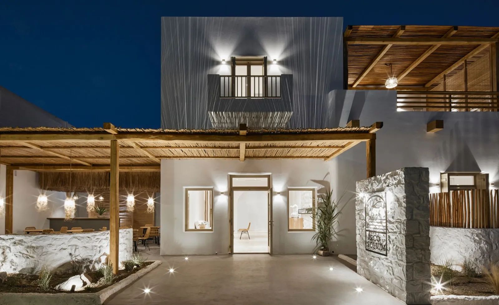Arco Solium Suites Milos
