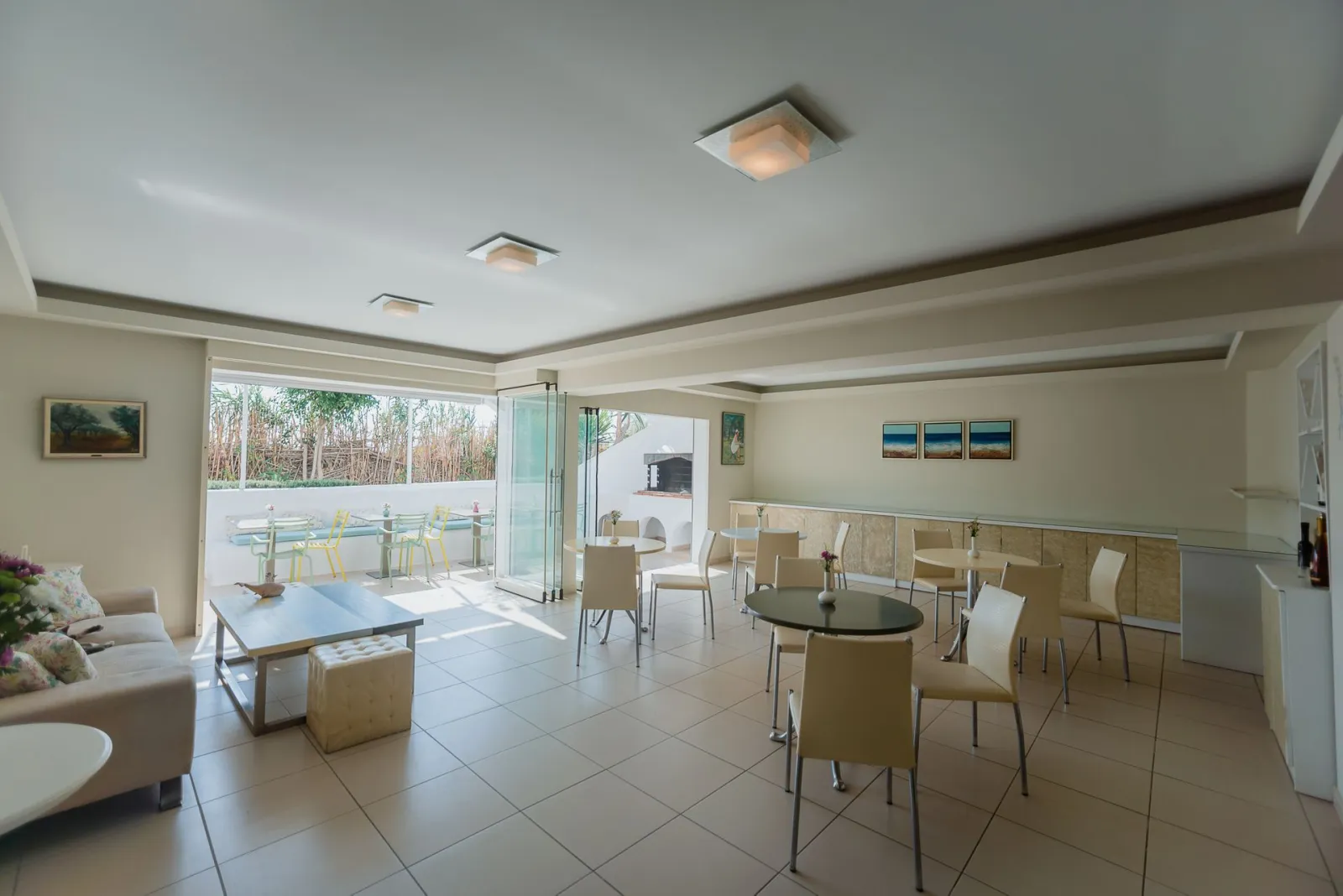 Epicurean buffet breakfast @ The Saint Vlassis Hotel Naxos