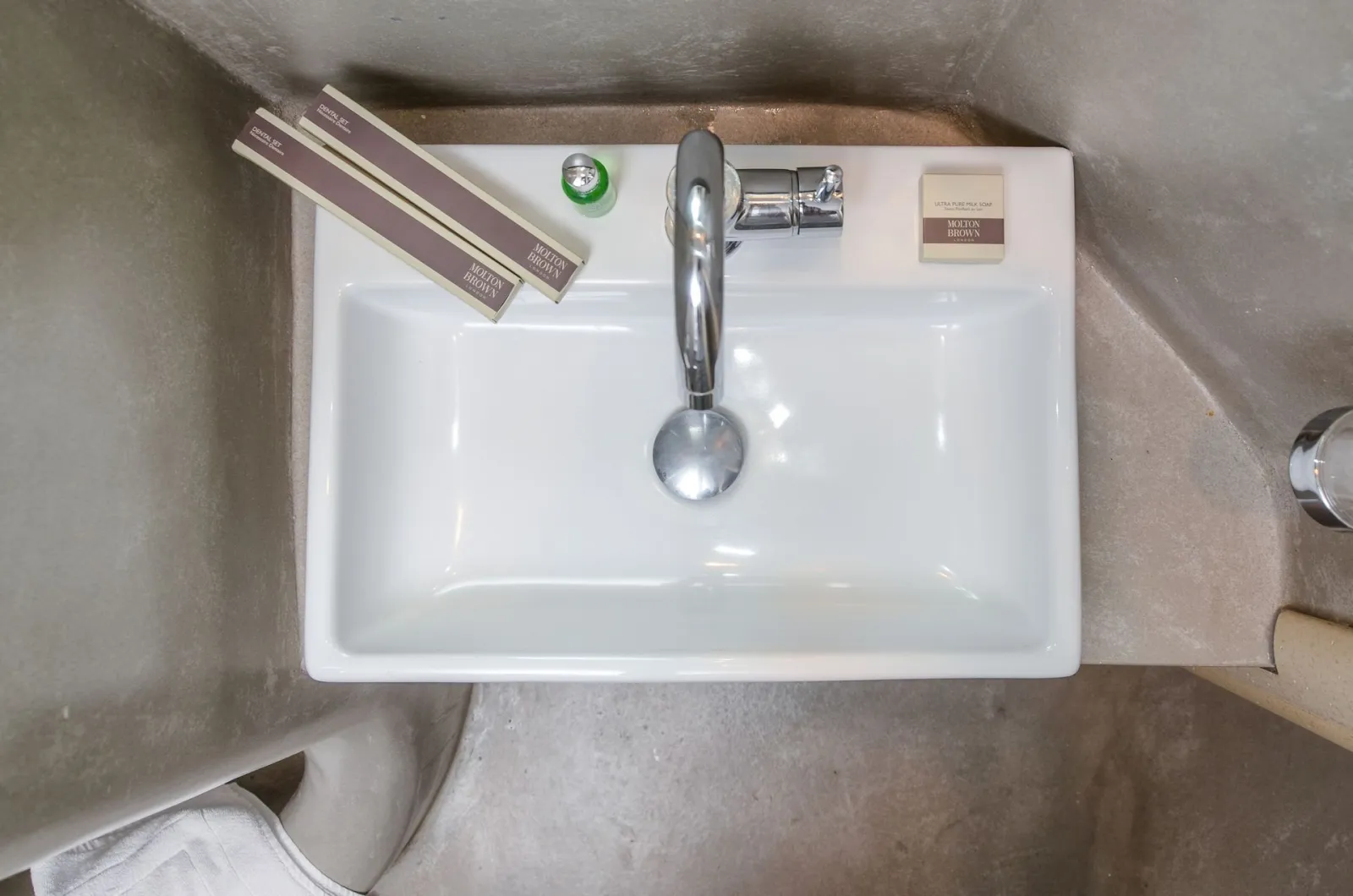 Luxury amenities and services @ The Saint Vlassis Hotel Naxos