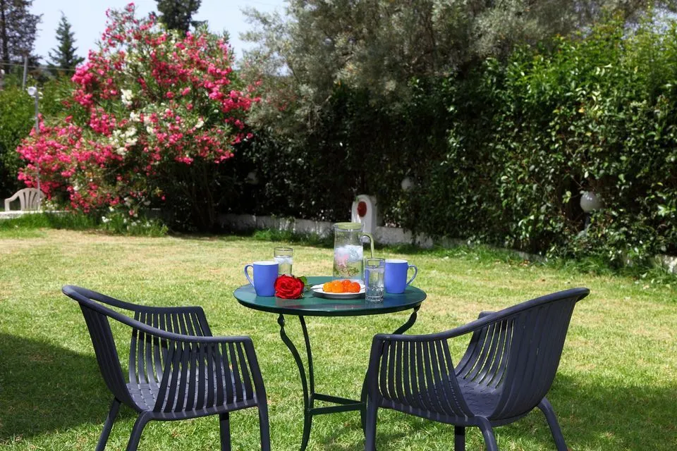 Summer House Louisa