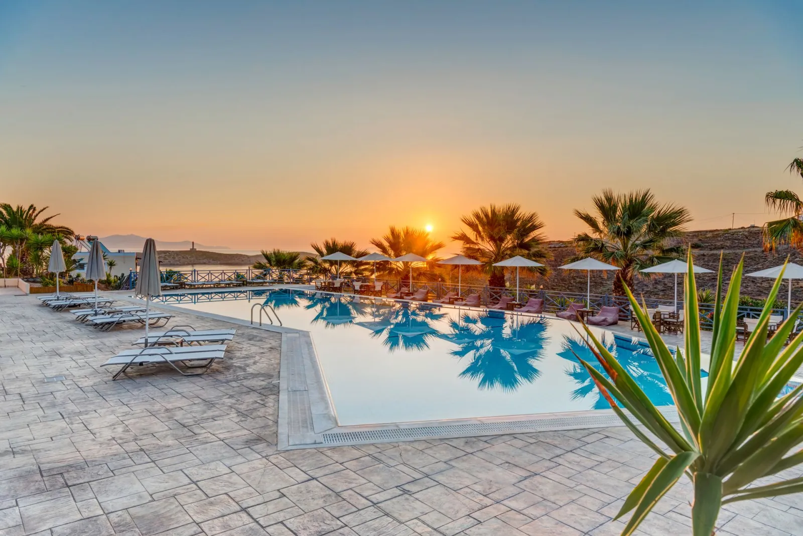 Sunrise Beach Suites Syros