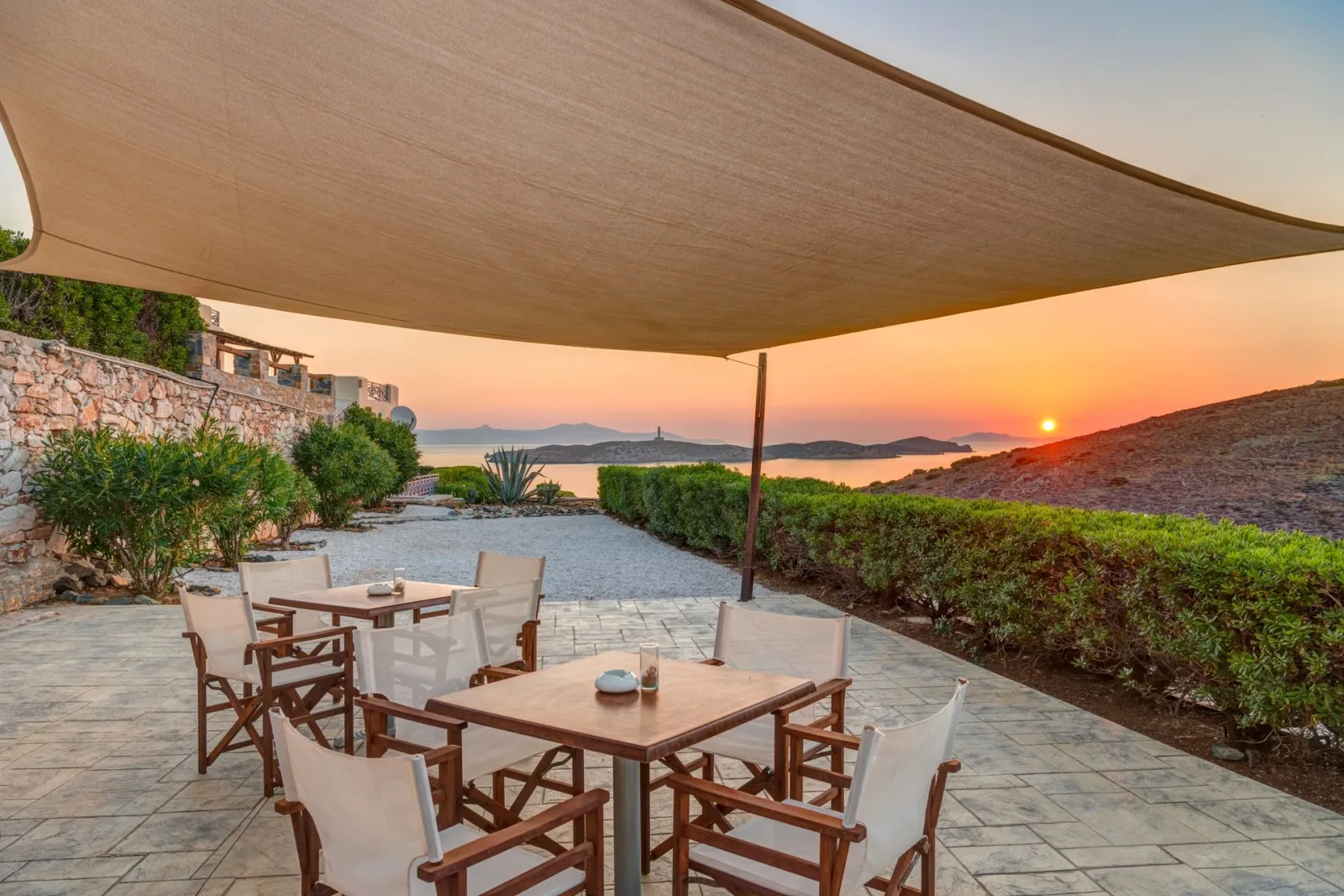 Breakfast Outside Area