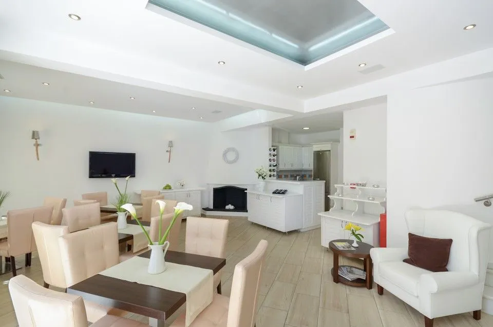 Adriani Hotel