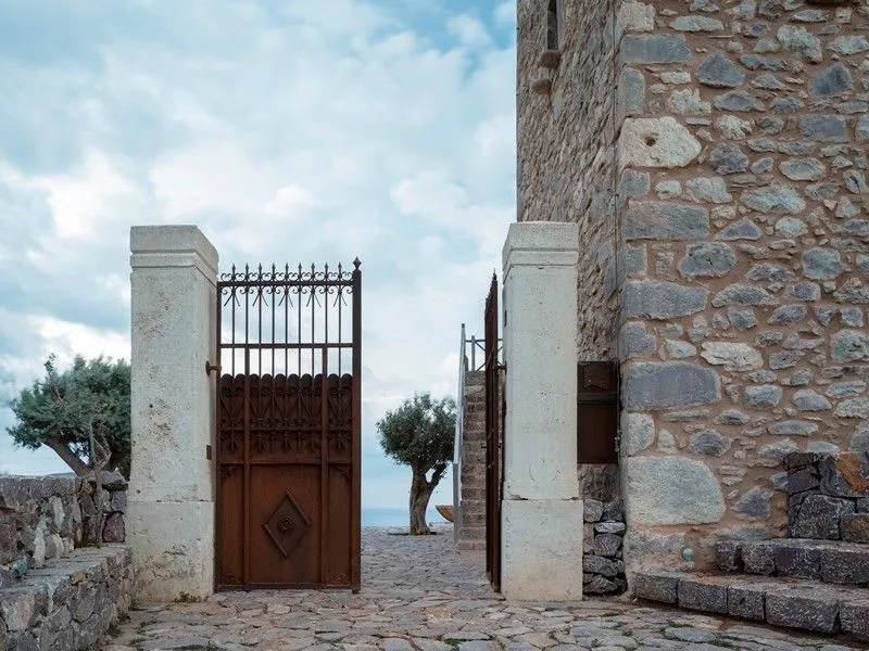 Tainaron Blue Retreat
