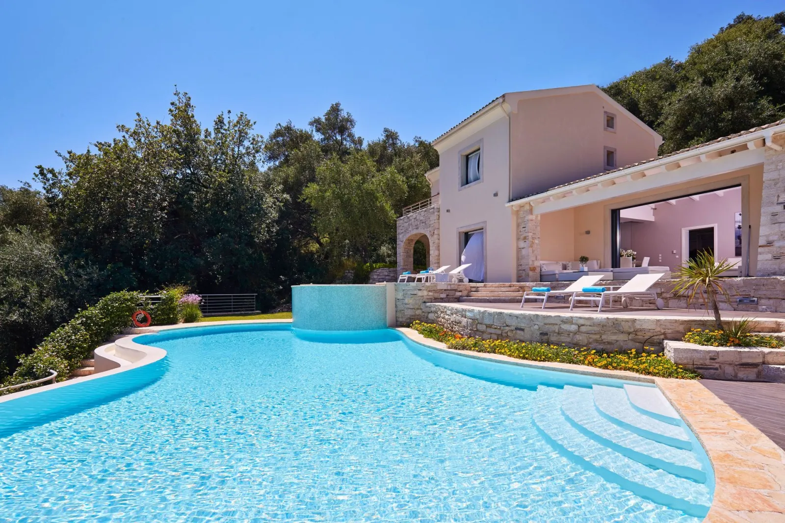 Villa Tatiana | Luxury Villa in San Stefano